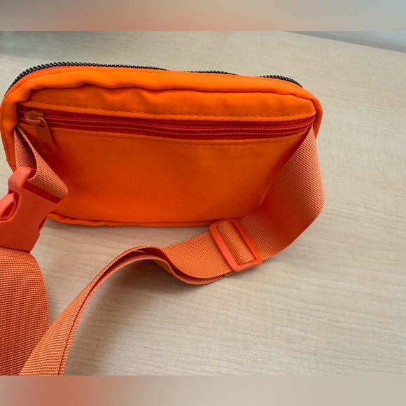 Fanny Pack Orange Crossbody Bag for Women and Men. - Picture 4 of 7
